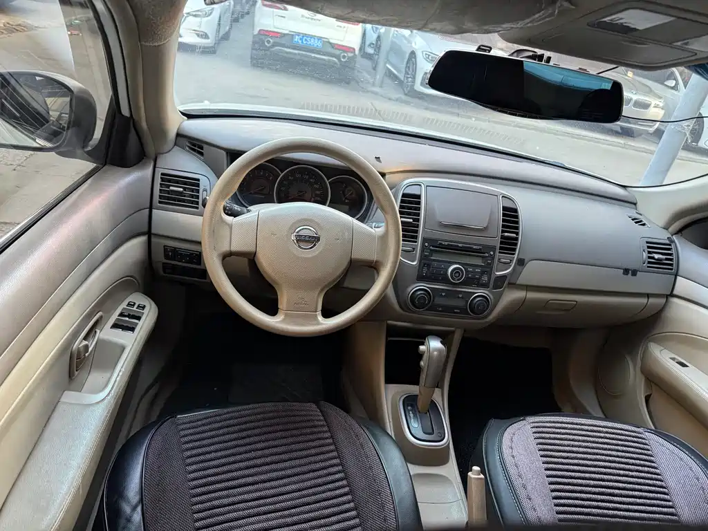 Sylphy Classic 1.6 XE Auto Comfort