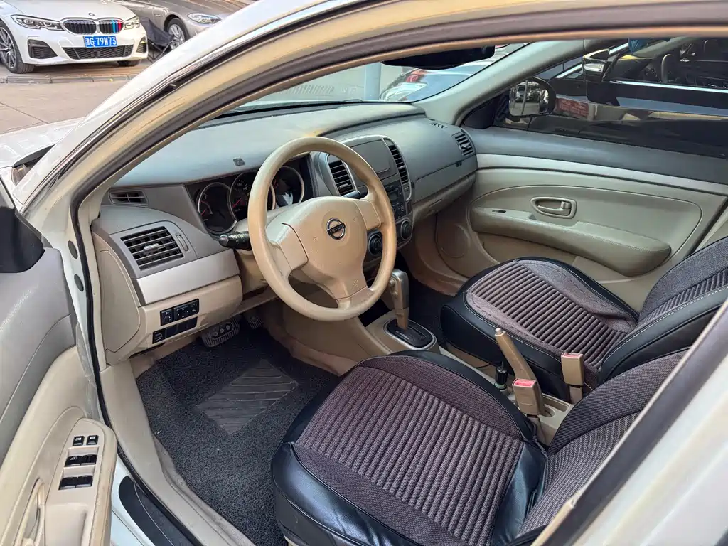 Sylphy Classic 1.6 XE Auto Comfort