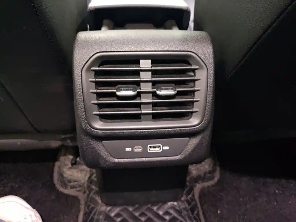 Lamando Lamando L 280 TSI DSG Spicy Cool