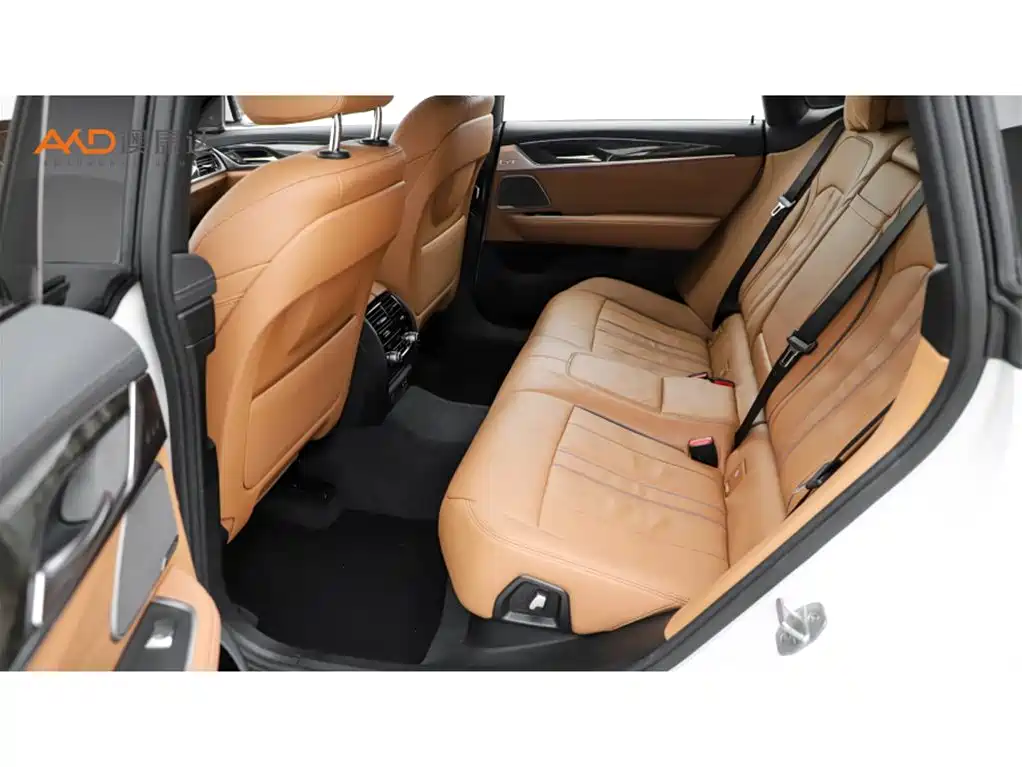 BMW 6 Series GT 宝马630 GT/2.0 T/21款/改款 M运动套装