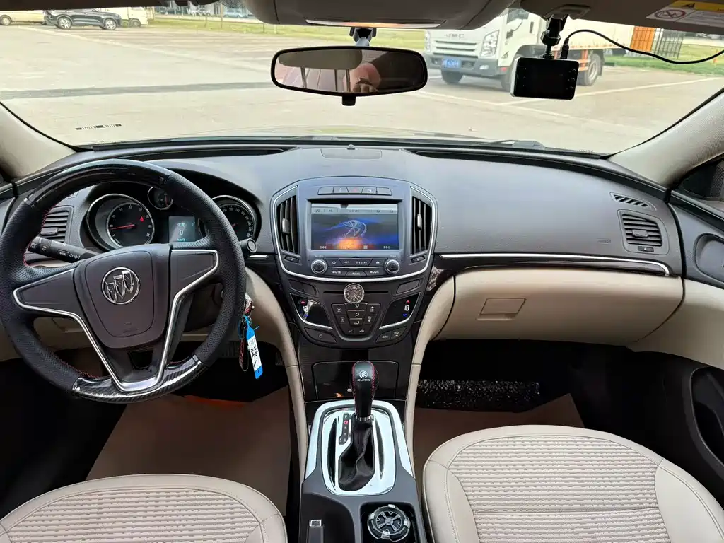 Regal 2.0 L Leading Fashion