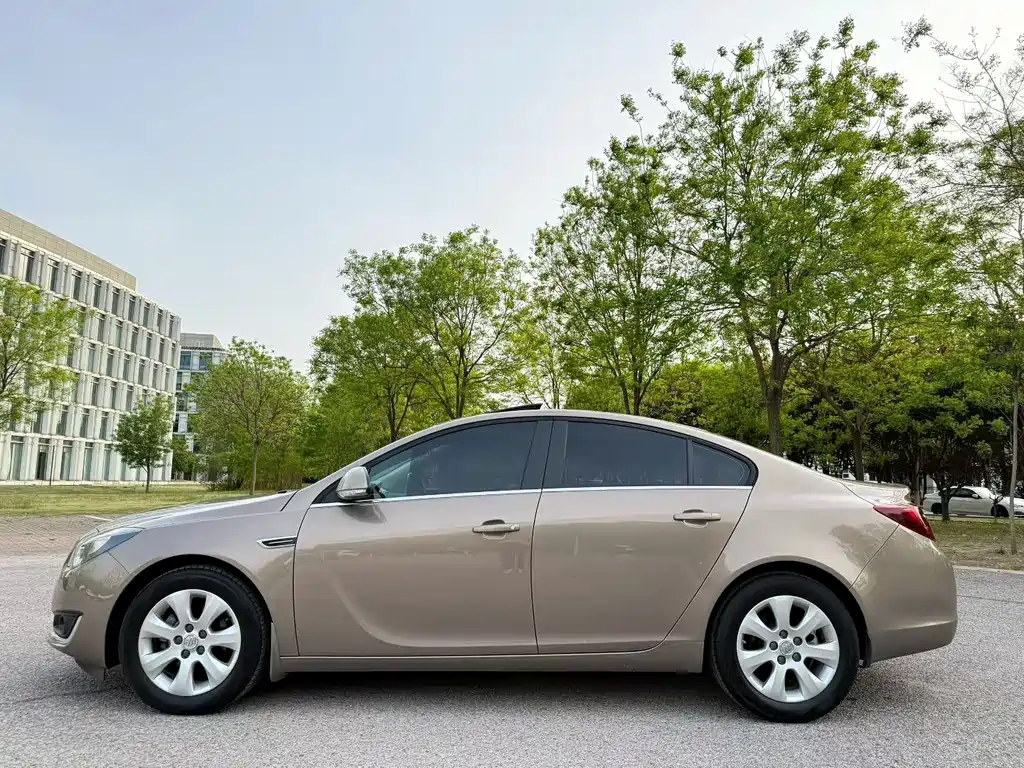 Regal 2.0 L Leading Fashion