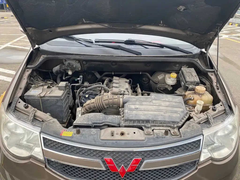Wuling Hongguang 1.5 L S Comfort