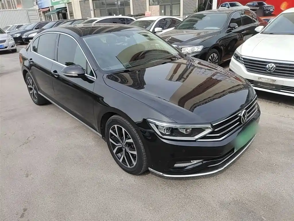 Magotan 330 TSI DSG Leading