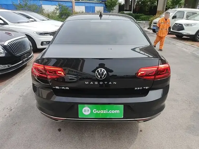 Volkswagen Magotan 330 TSI DSG Leading