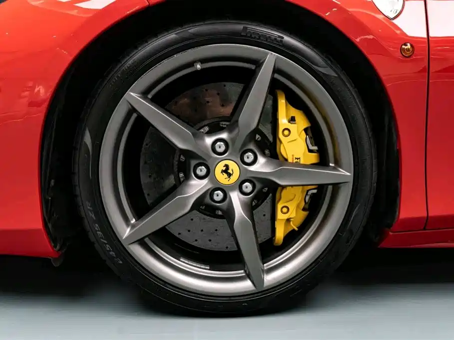 Ferrari 488 488 Spider