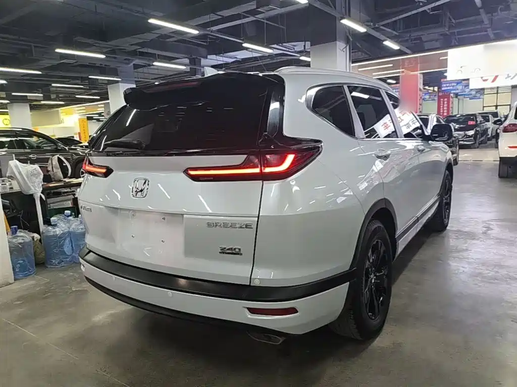 Breeze 240 TURBO CVT 2 WD Elite