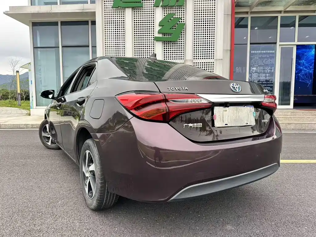 Levin Facelift Dual Engine 1.8 H GS E-CVT Elite Sunroof CN-V