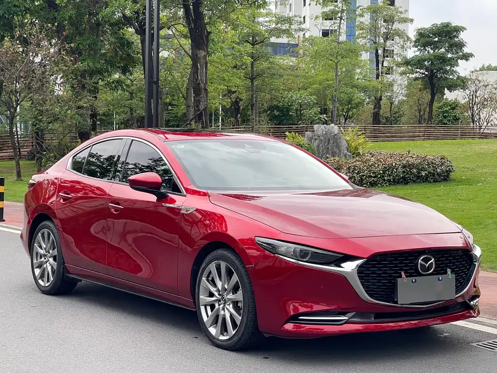 Mazda 3 Axela 马自达3 昂克赛拉 2020款 2.0 L X压燃尊荣型