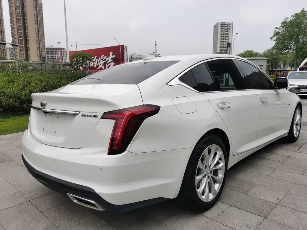 Cadillac CT5 28 T Luxury (Standard)