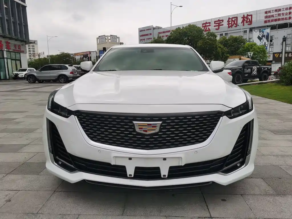 Cadillac CT5 28 T Luxury (Standard)