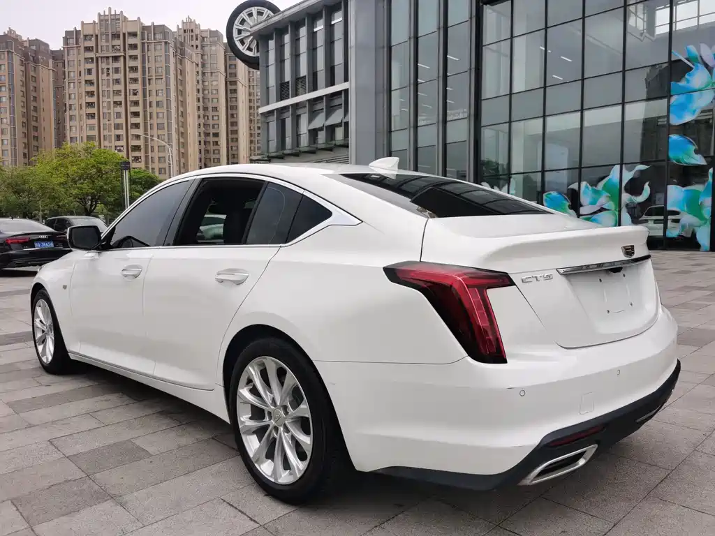 Cadillac CT5 28 T Luxury (Standard)
