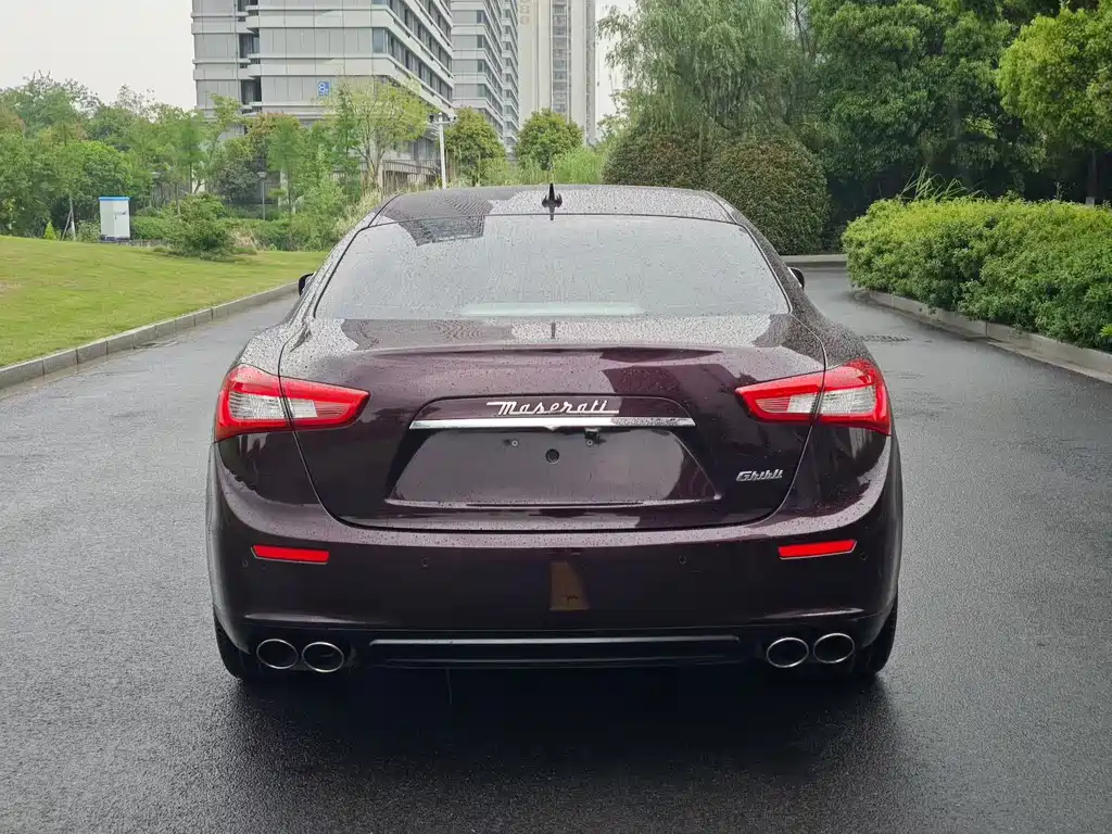 Ghibli 3.0 T Standard