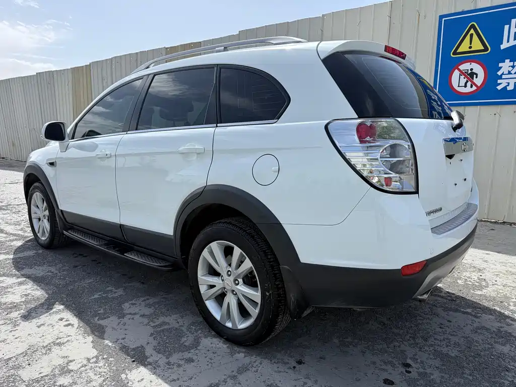 Captiva 2.4 L 4 WD Flagship 7-seat