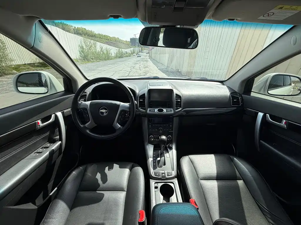 Captiva 2.4 L 4 WD Flagship 7-seat
