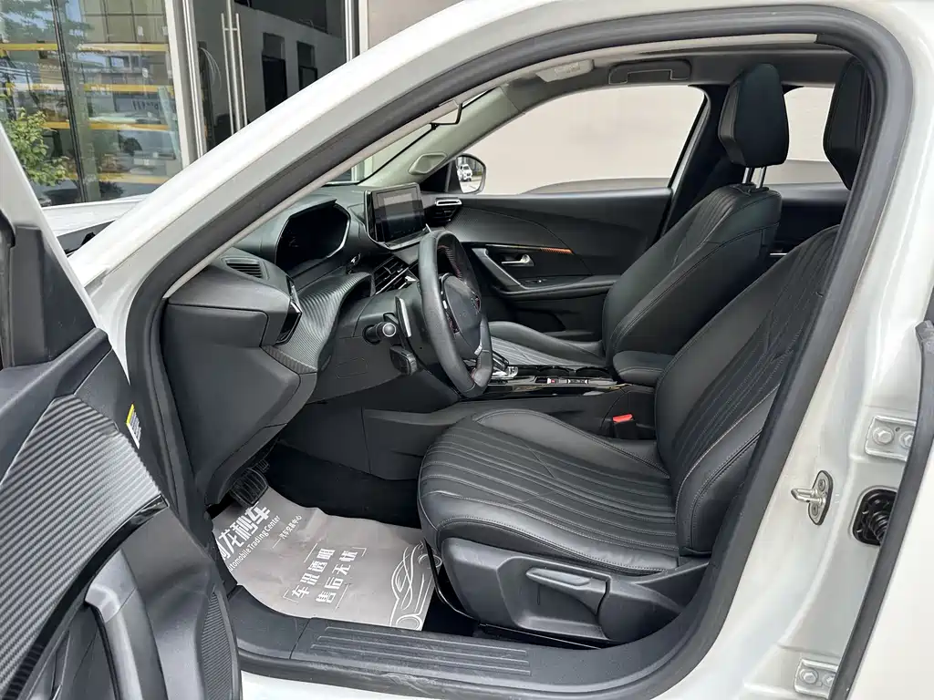 Peugeot 2008 2022 230 THP THE ONE