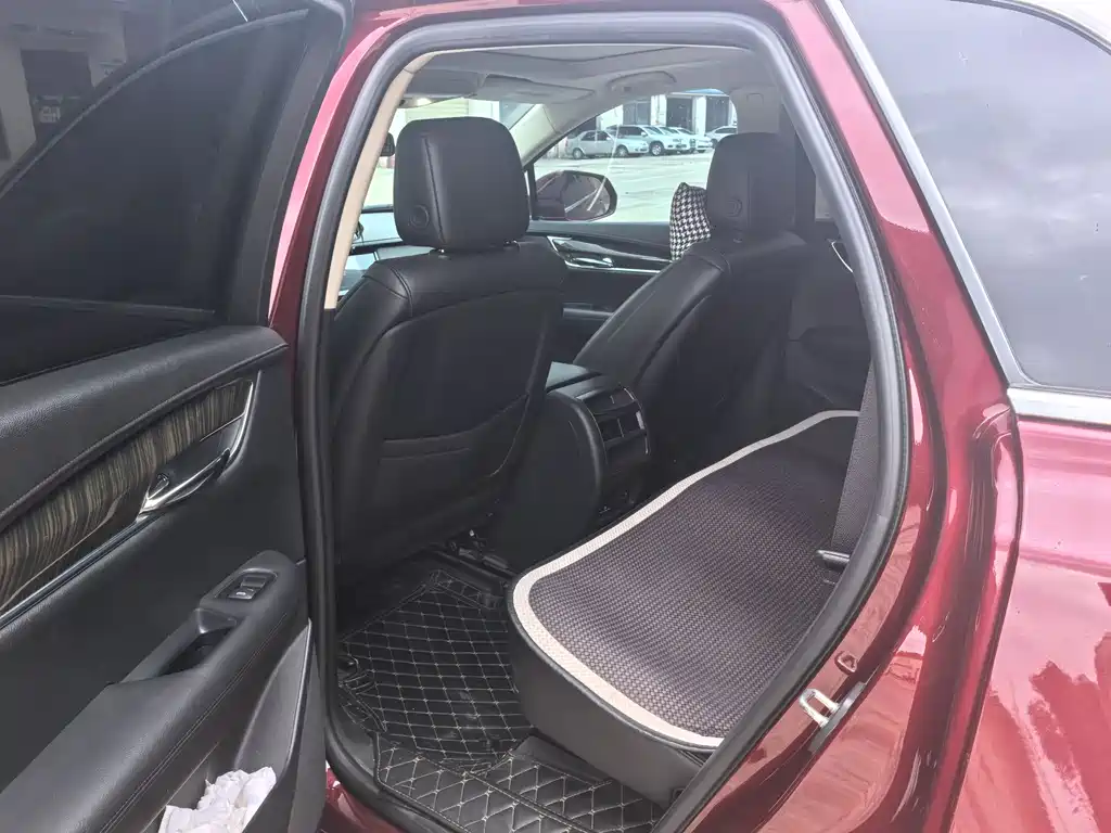 Cadillac XT5 28 T 4 WD Luxury