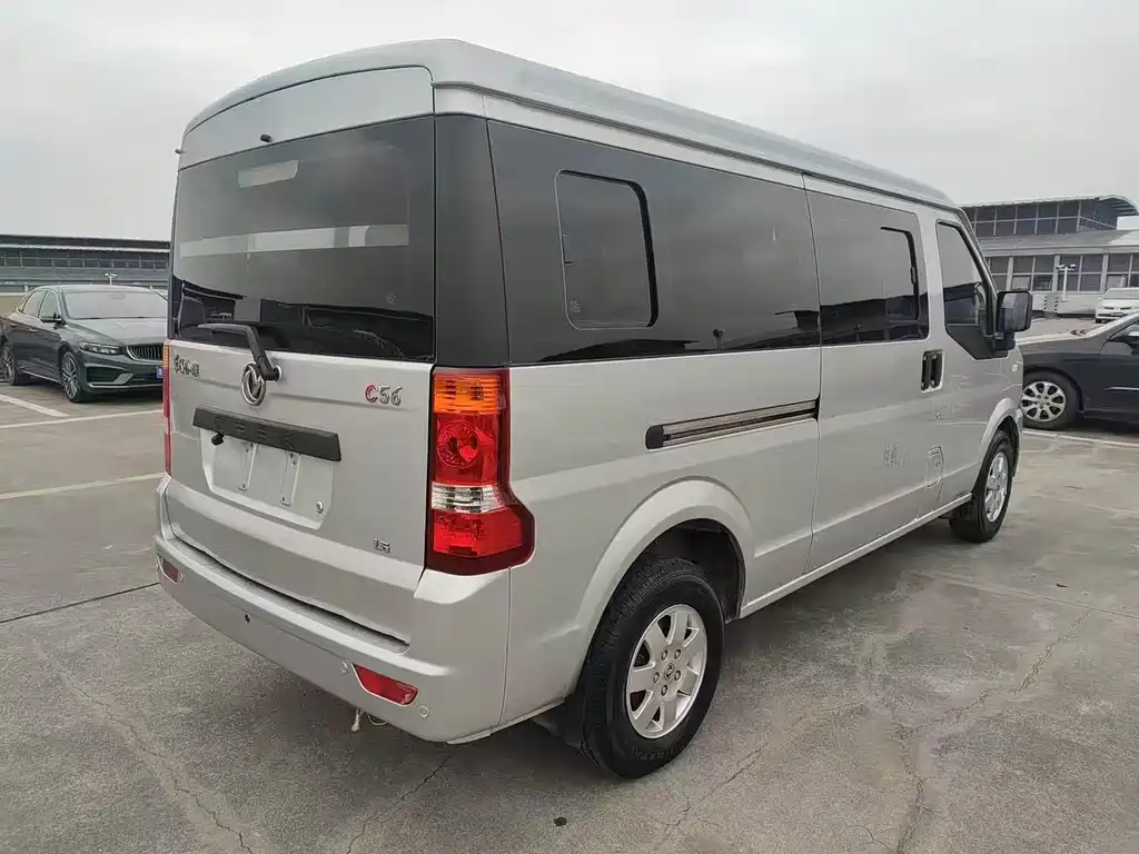 Dongfeng Xiaokang C56 1.5 L Comfort I DK15 C