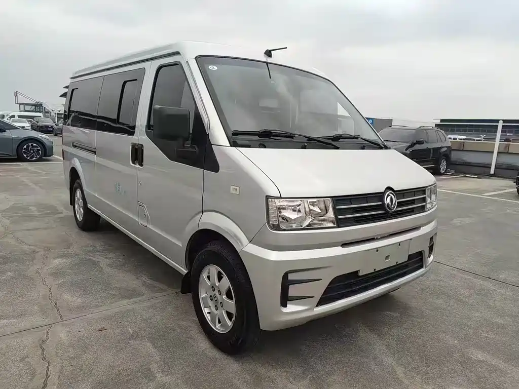 Dongfeng Xiaokang C56 1.5 L Comfort I DK15 C