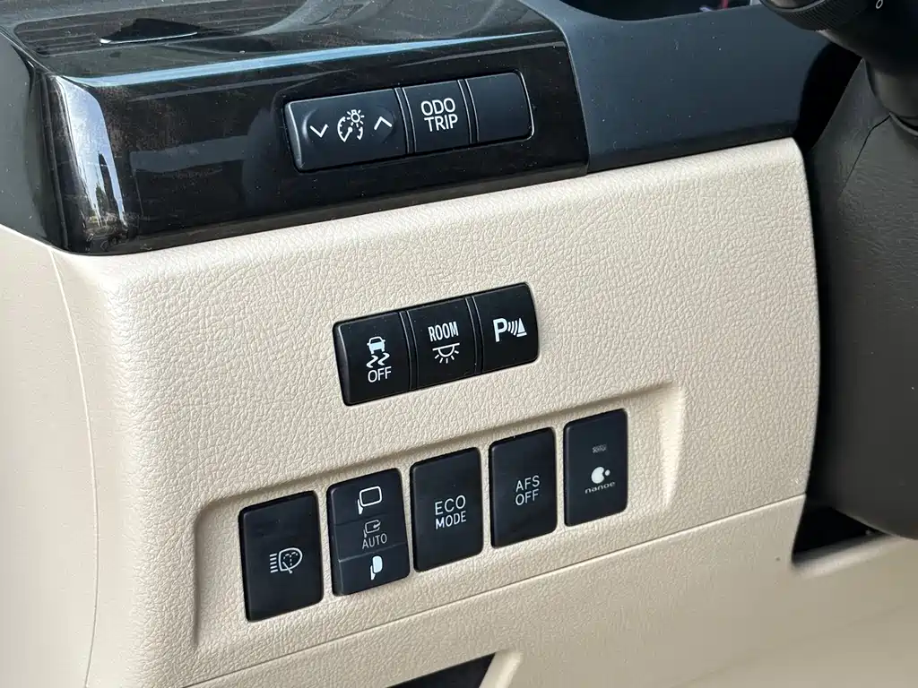 Alphard 3.5 L Luxury