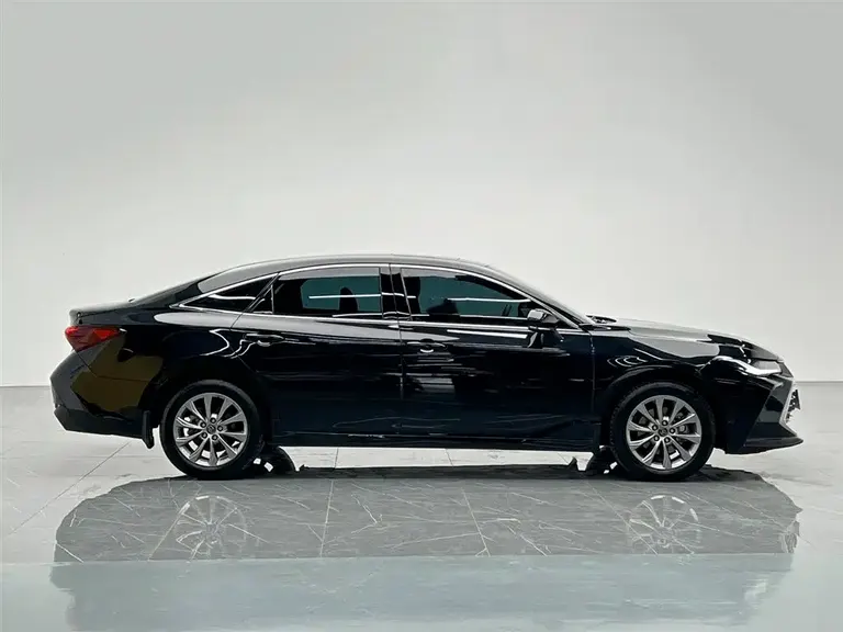 Toyota Avalon 2.0 L Progressive