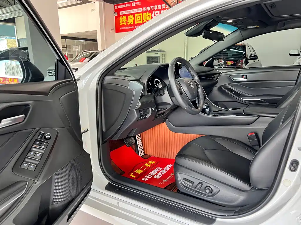 Avalon 2.0 L Luxury