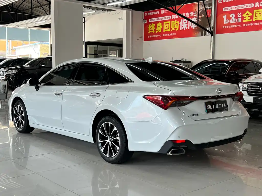 Avalon 2.0 L Luxury
