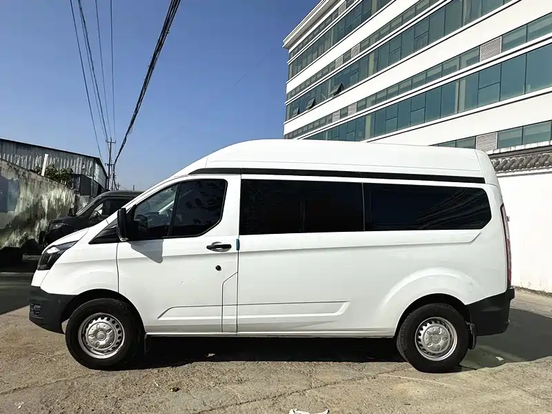 Transit 2.0 T Diesel Multi-purpose Commercial MWB Mid Roof CN-V