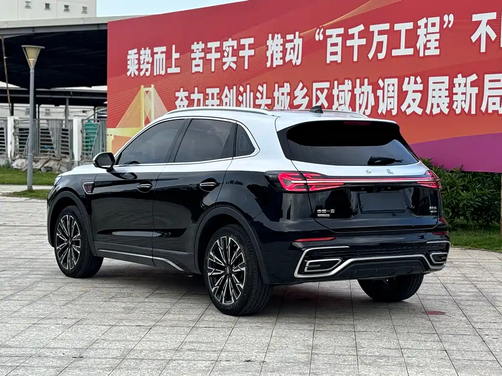 Hongqi HS5 2.0 T 4 WD Flagship Enjoyment Pro