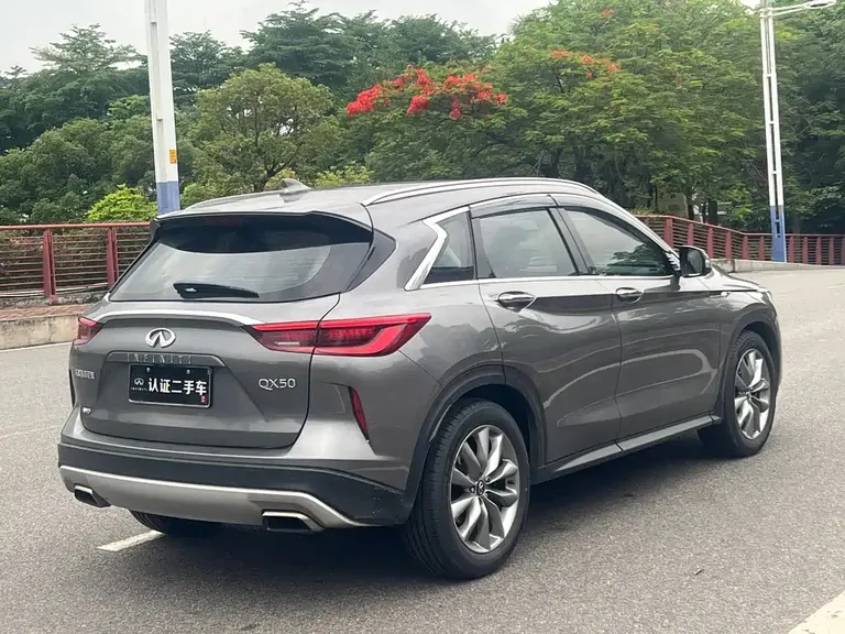 Infiniti QX50 2.0 T 4 WD Elite