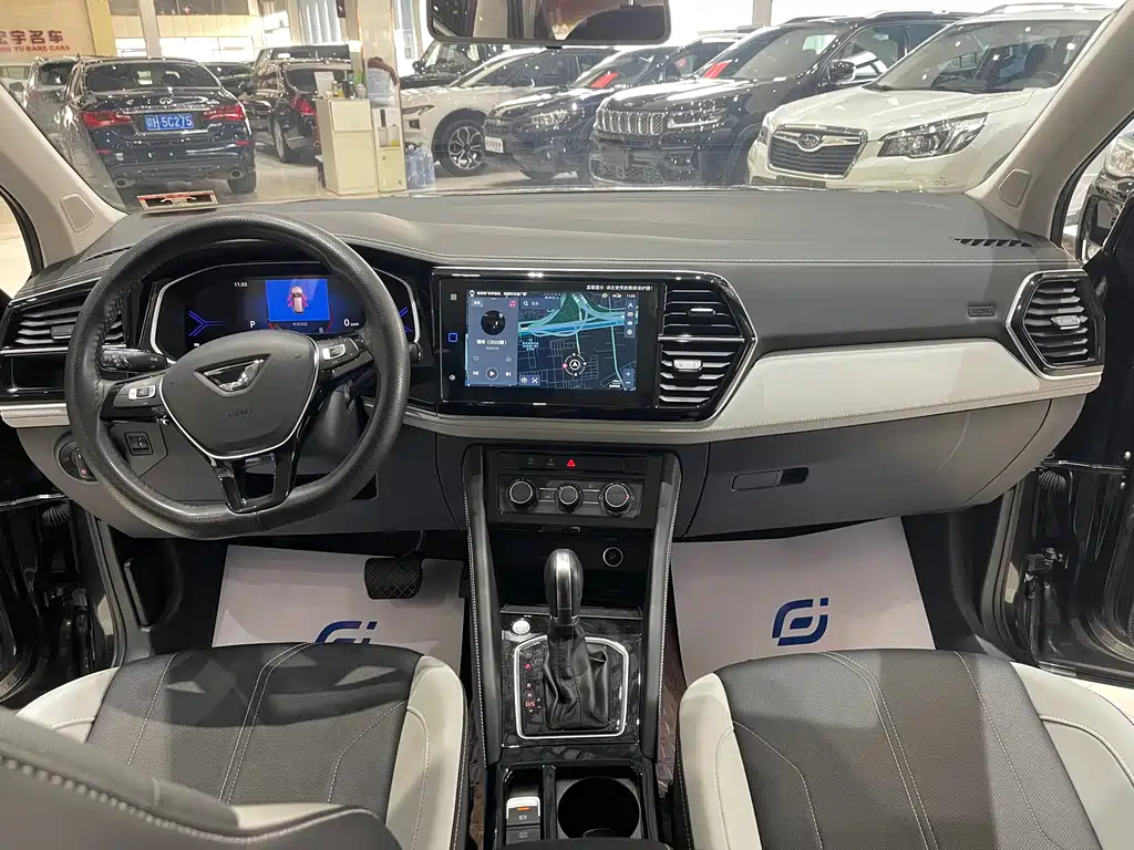 Jetta VS7 捷达VS7 2024款 千里江山 280 TSI 自动荣耀版