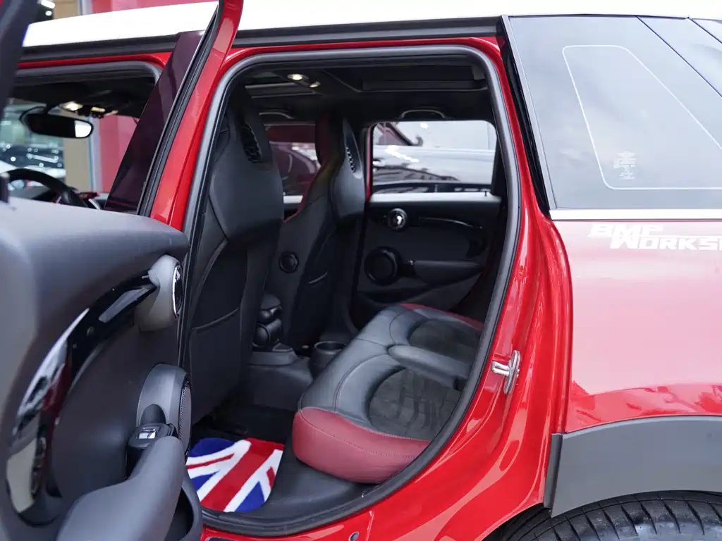 MINI 2.0 T COOPER S Racer 5-door