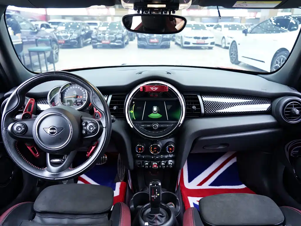 MINI 2.0 T COOPER S Racer 5-door