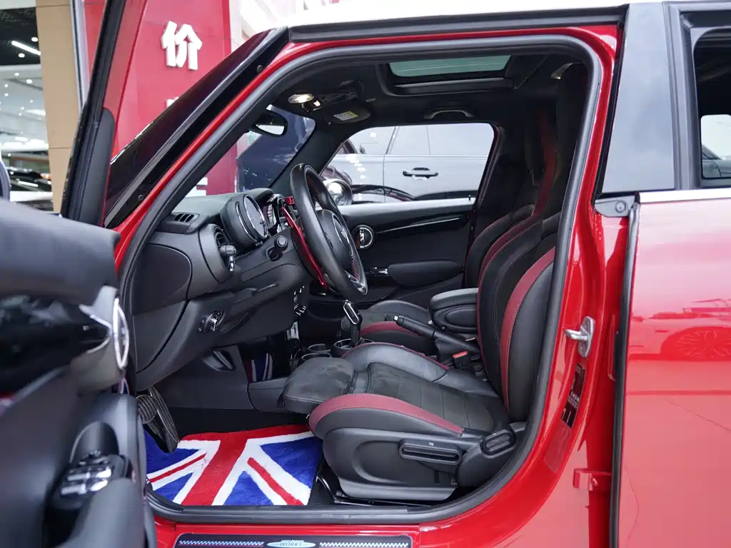 MINI 2.0 T COOPER S Racer 5-door