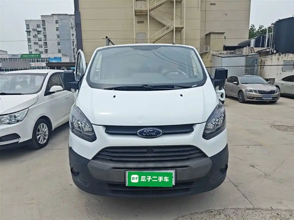 Transit 2.0 T Diesel Multi-purpose Commercial SWB Low Roof 6-seat CN-VI