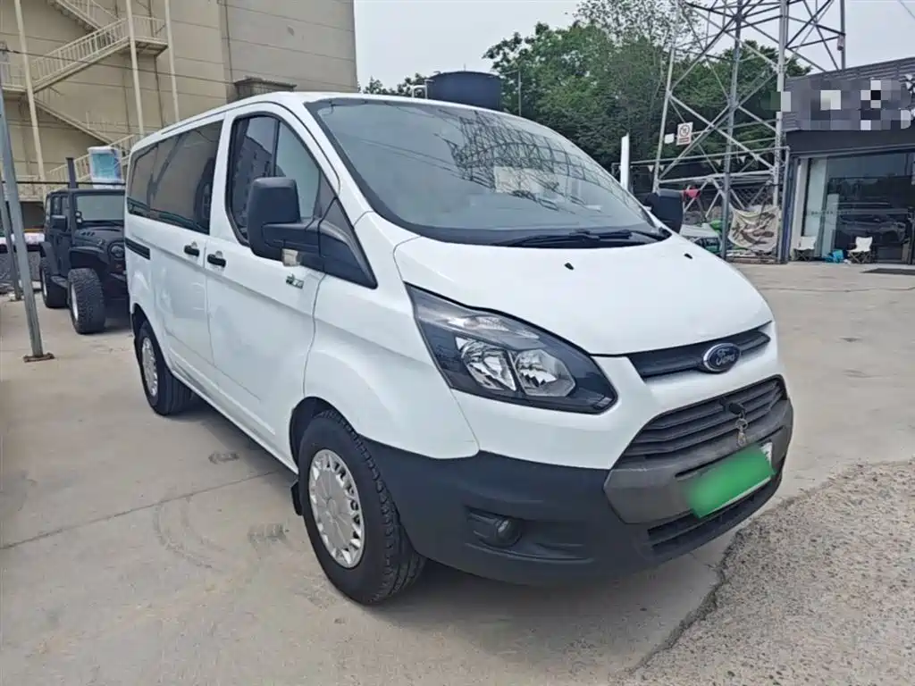 Transit 2.0 T Diesel Multi-purpose Commercial SWB Low Roof 6-seat CN-VI