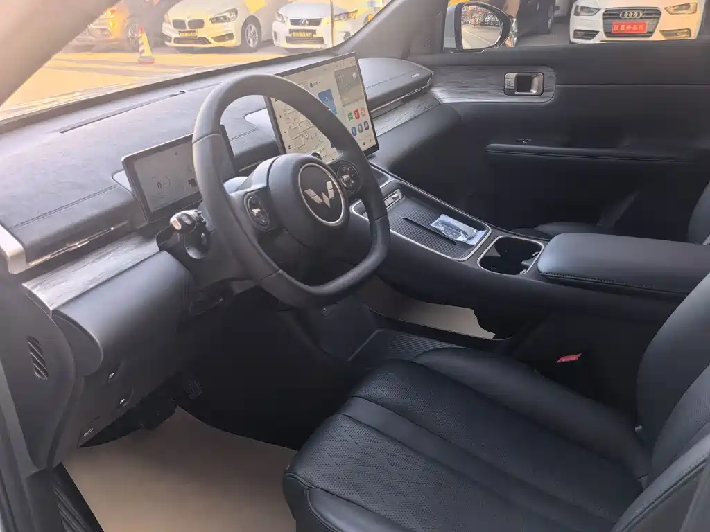 Wuling Starlight S 130 km Flagship