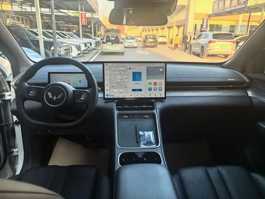 Wuling Starlight S 130 km Flagship