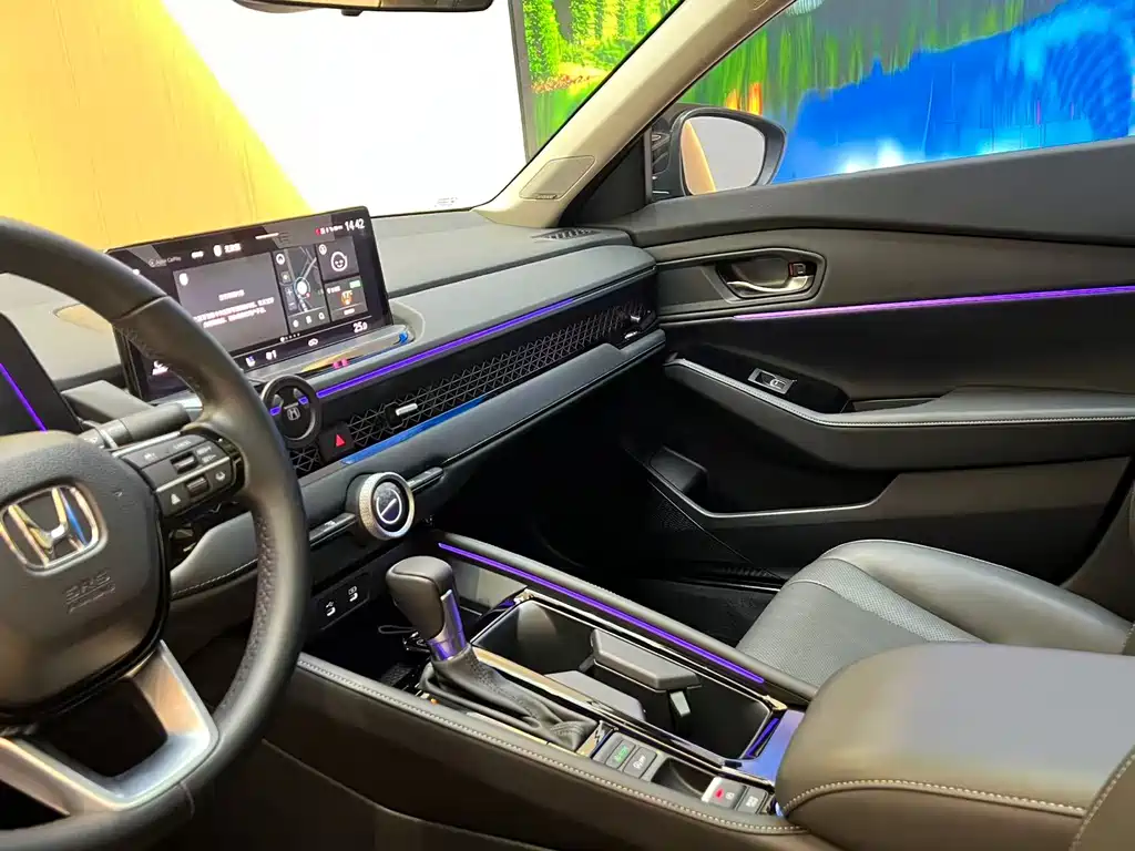 Accord 260 TURBO Outstanding