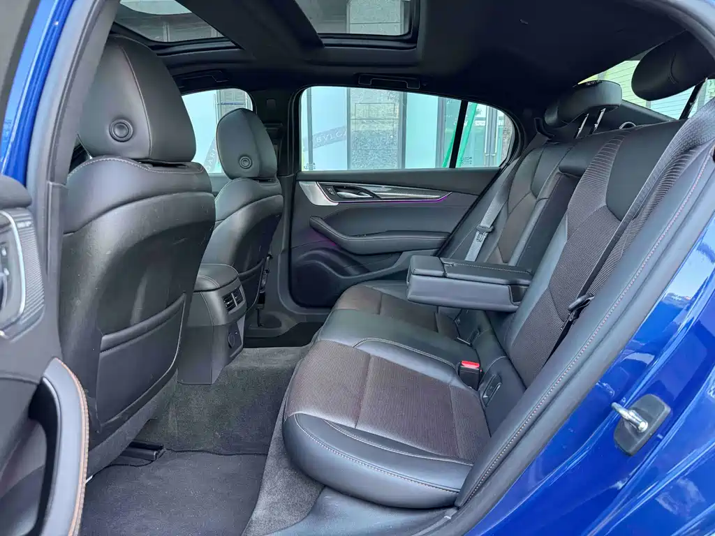 Cadillac CT5 28 T Platinum Sport