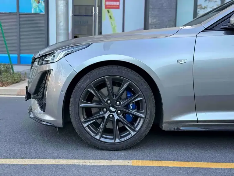 Cadillac CT5 28 T Platinum Sport