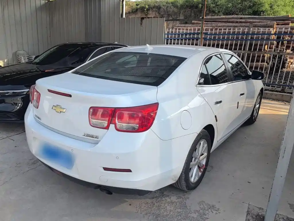 Malibu 2.0 L Auto Luxury