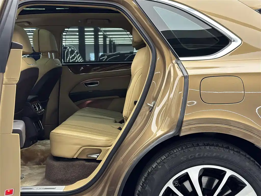 Bentayga PHEV 3.0 T PHEV