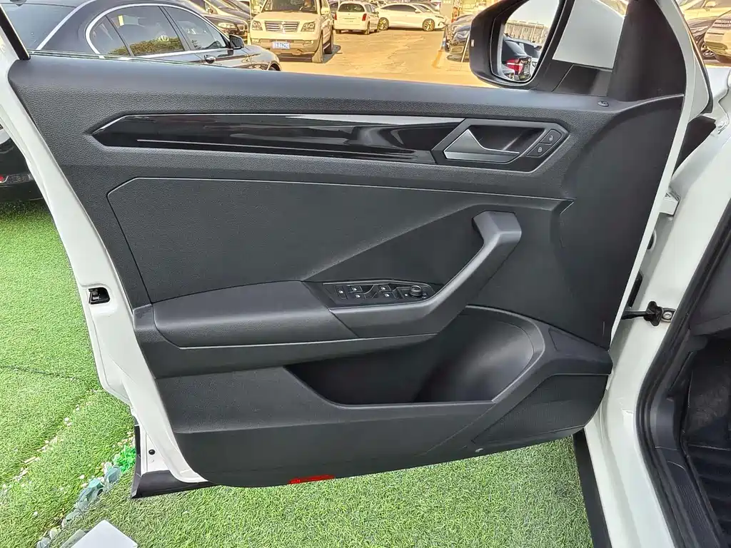 T-ROC 280 TSI DSG 2 WD Comfort CN-V