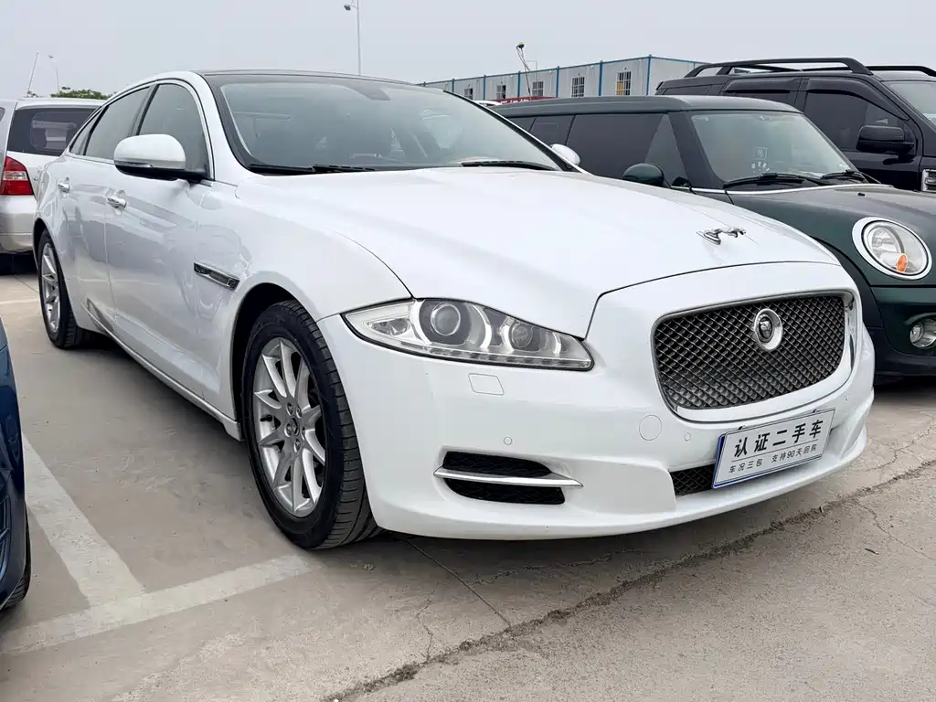 Jaguar XJ XJL 3.0 Panoramic Business