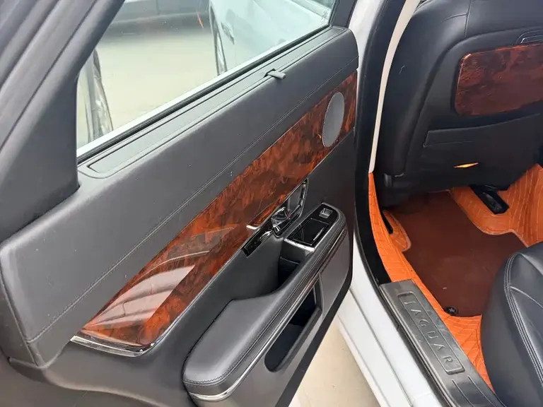 Jaguar XJ XJL 3.0 Panoramic Business