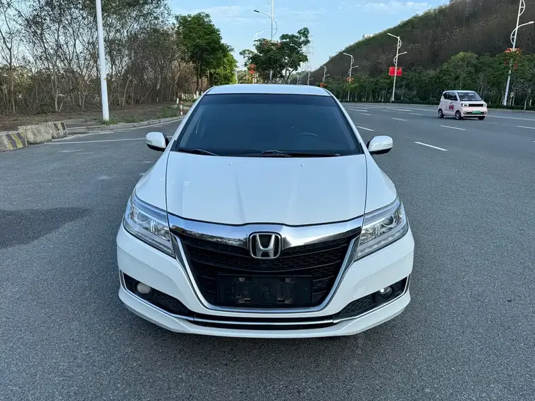 Honda Crider 1.8 L CVT Comfort