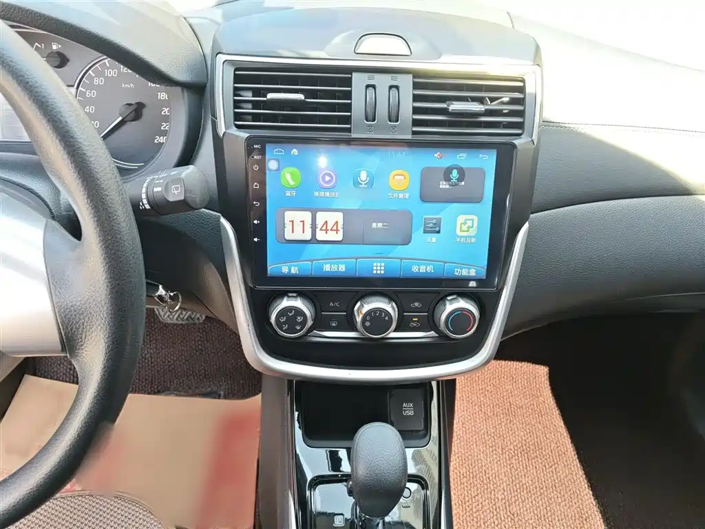 Tiida 1.6 L CVT Cool Motion