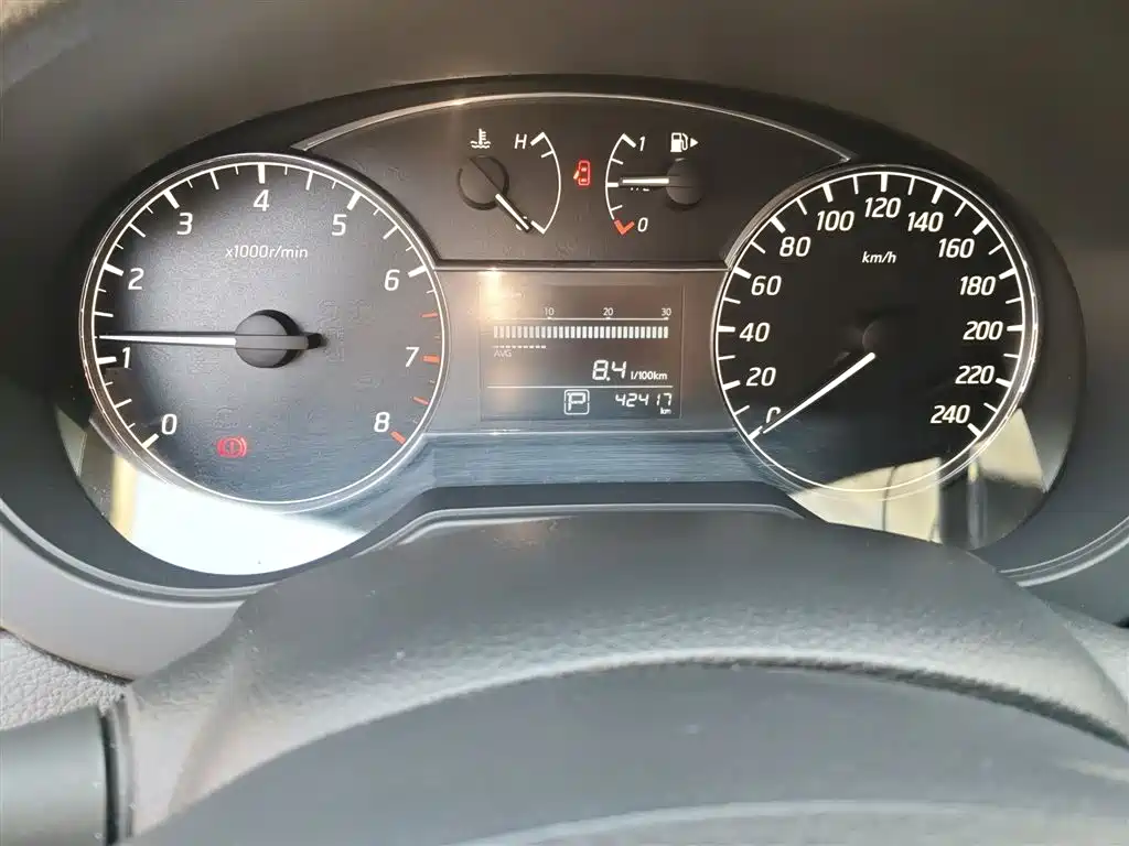 Tiida 1.6 L CVT Cool Motion