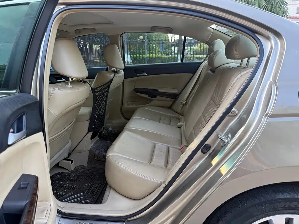 Accord 2.4 L EXL Navi